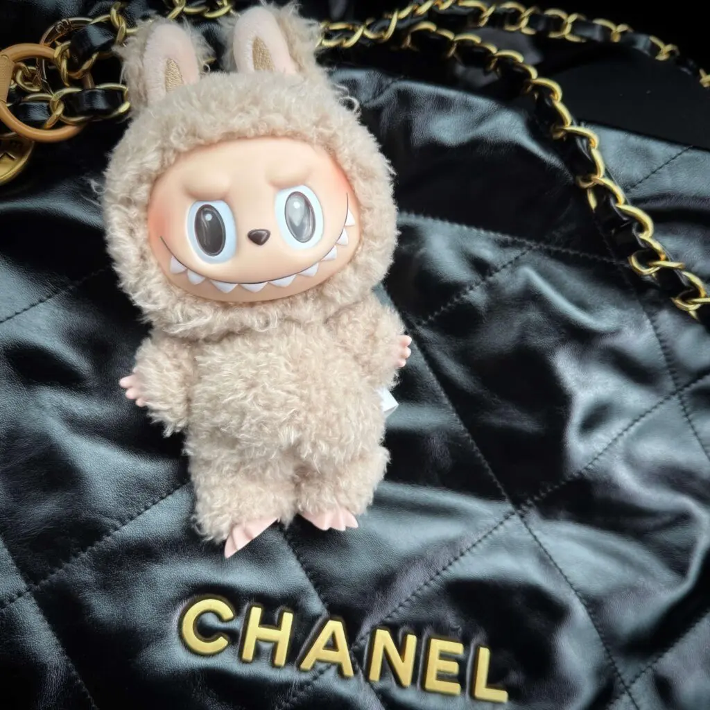 Labubu keychain doll Toffee fashion handbag trinket