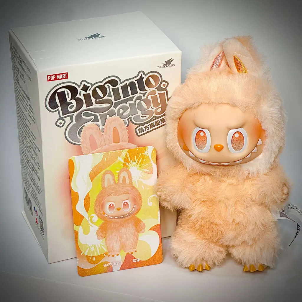 labubu big into energy happiness box with name card