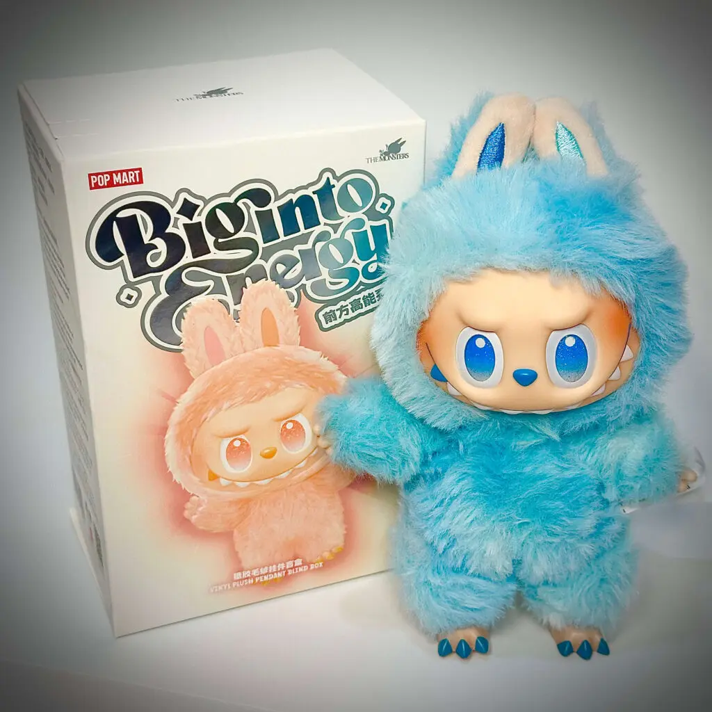 正規品！LABUBU Big into Energy LUCK HOPE POP MART LABUBU Big into Energy Plush Pendant 7 Types LOVE