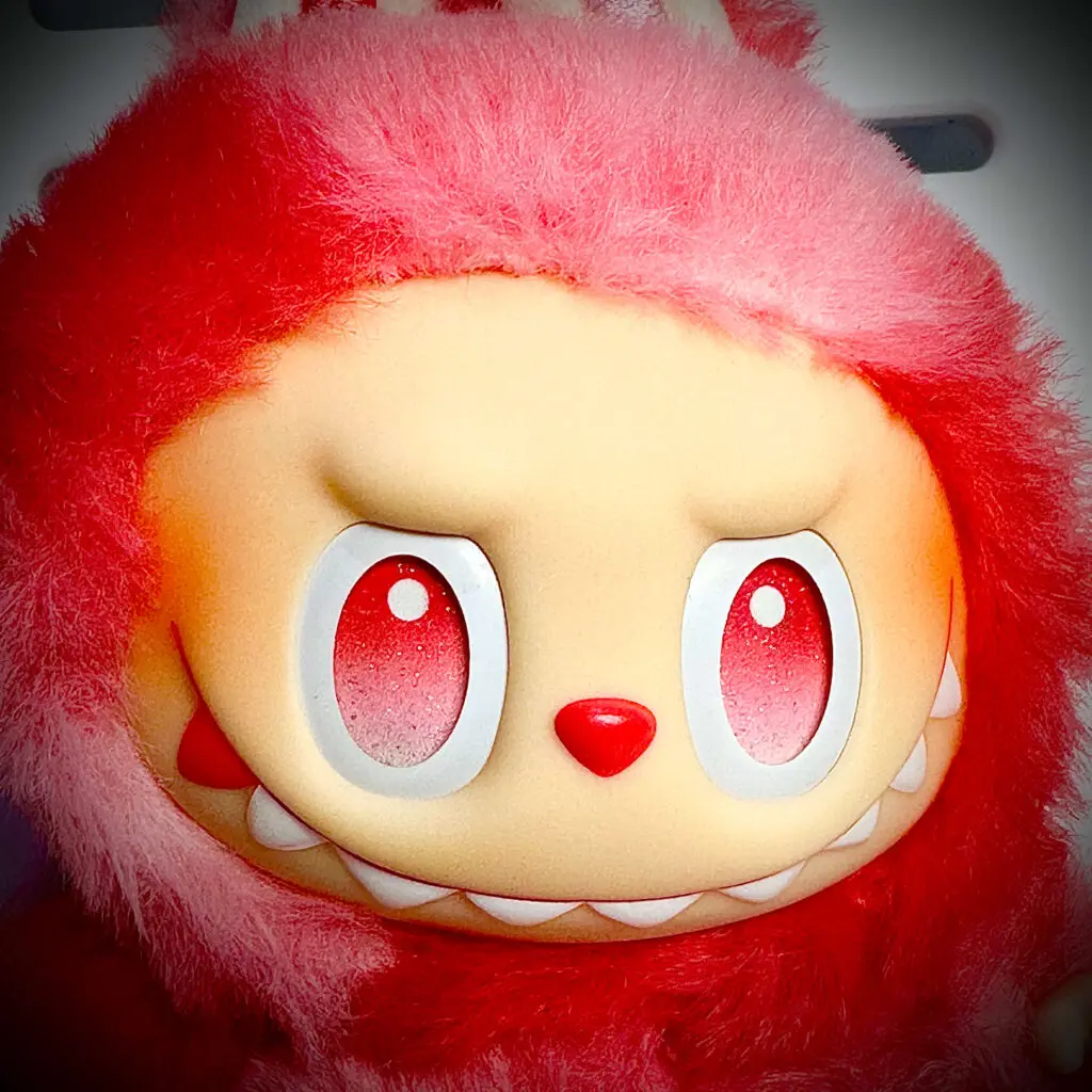 labubu big into energy love teeth