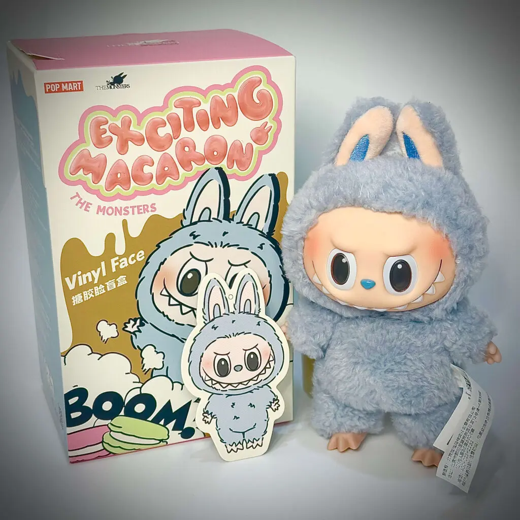 Labubu Sea Salt Coconut with pop card and blind box