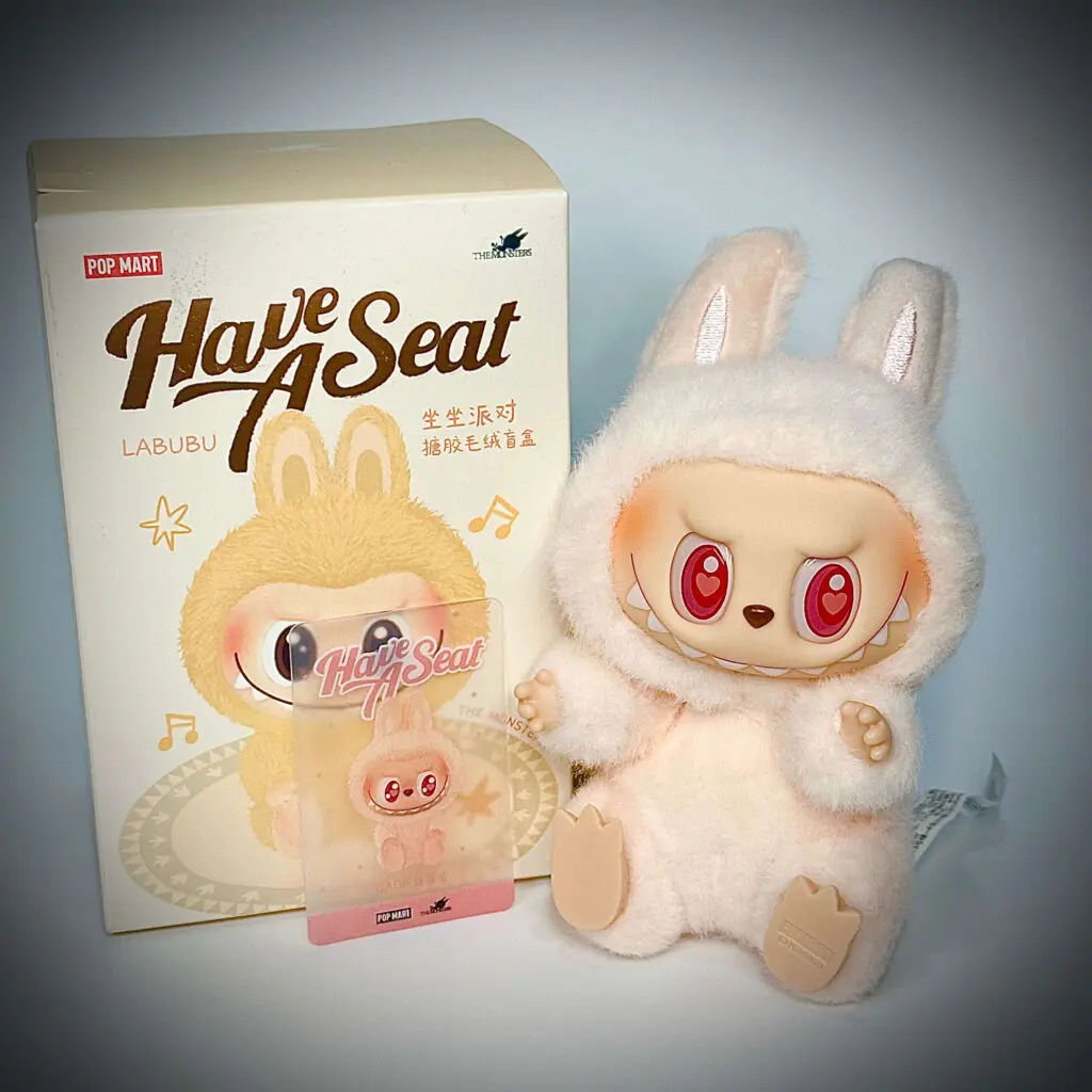 ラブブ正規品　シークレットまたはピンク DADA duoduo Labubu Dada: Pictures + Price Tracker for Authentic Labubu