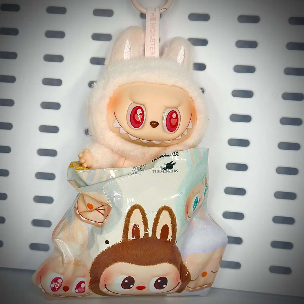 新品●LABUBU THE MONSTERS Haveaseat DADA Labubu Have a Seat ver ( DADA ) Dada Have a seat Labubu the