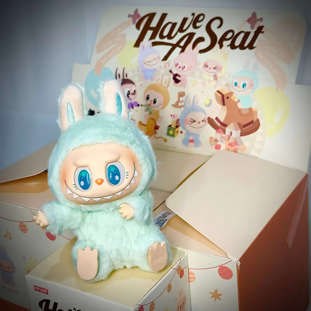 labubu have a seat ququ boxes backdrop