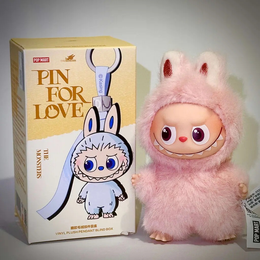 Labubu Pin for Love G : Pics and Prices for mini Labubu 