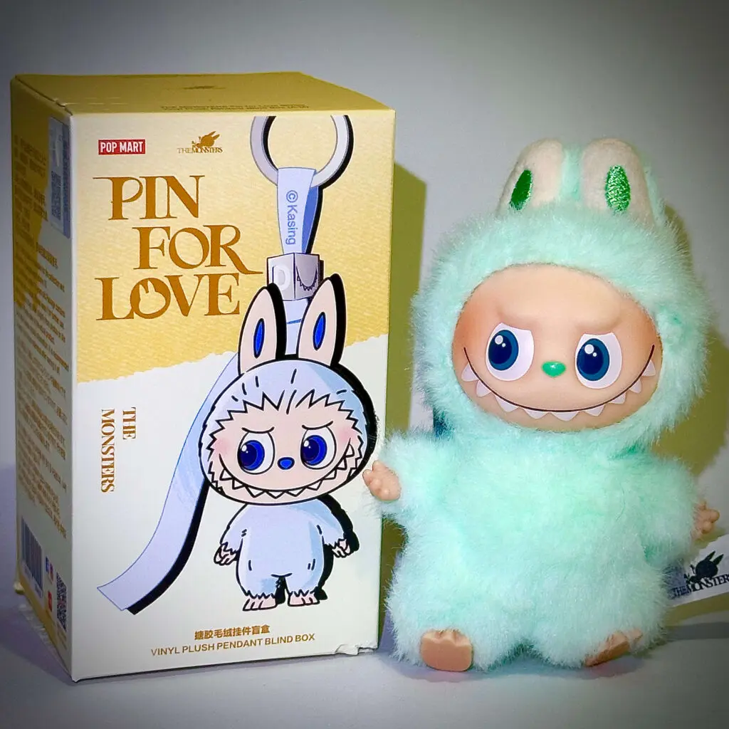 mini labubu pin for love I beside box