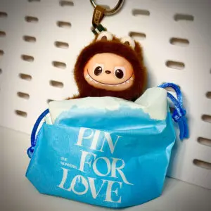 mini labubu pin for love L inside pouch labubu v4 packaging