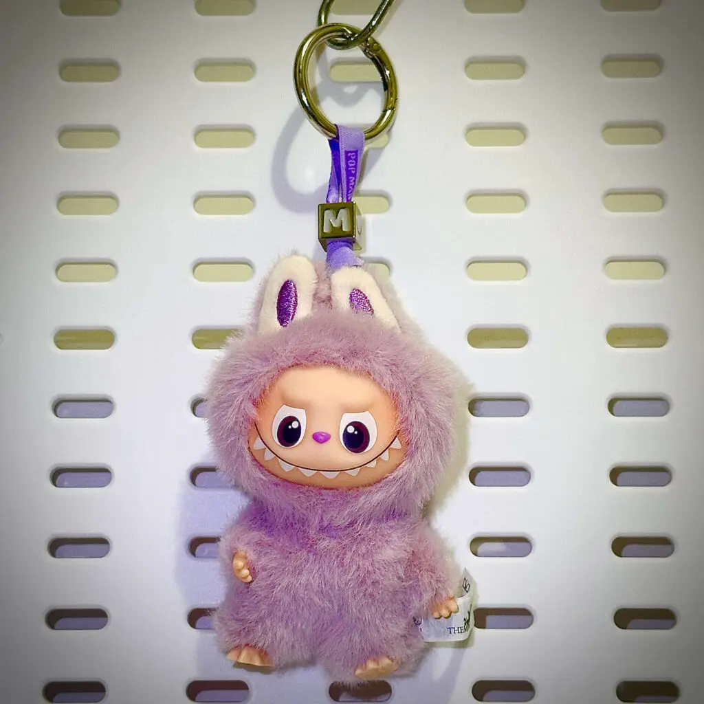 mini labubu pin for love M lanyard