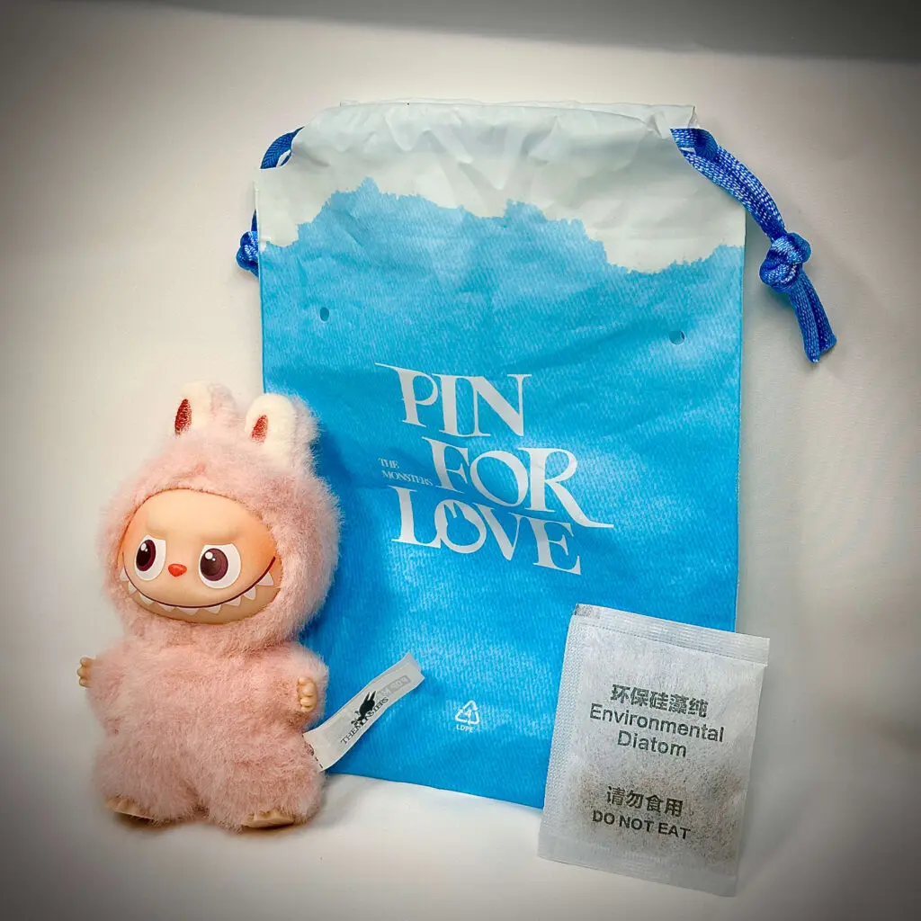 mini labubu pin for love g pouch