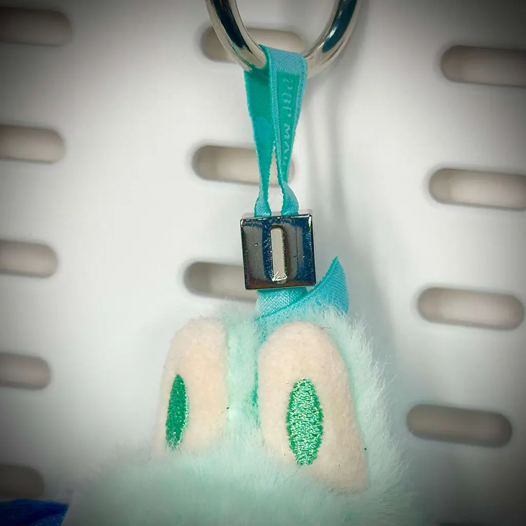 mini-labubu-pin-for-love-i-nugget