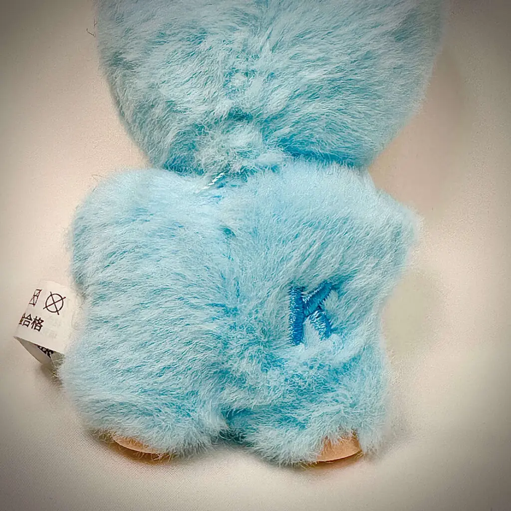 ラブブ LABUBU PIN FOR LOVE K Labubu Pin for Love K: Pics and Prices for mini Labubu 
