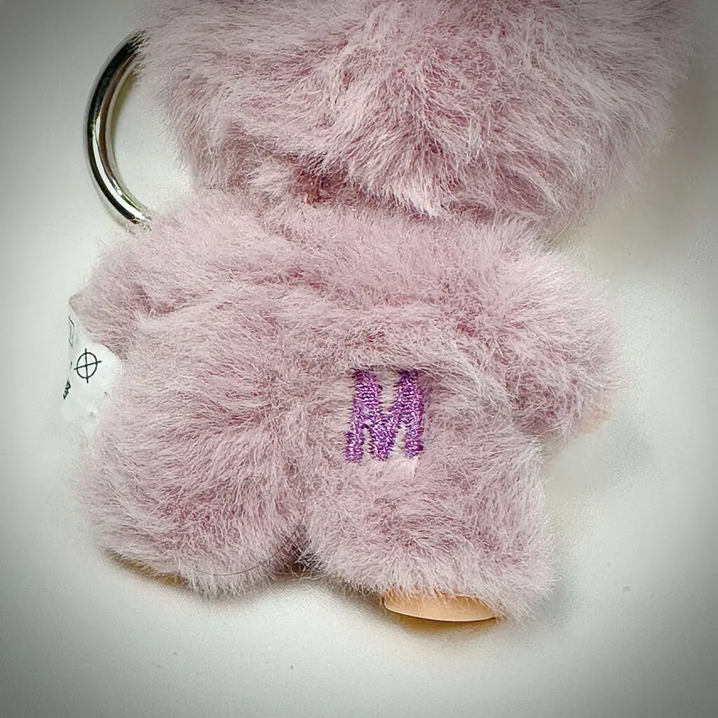 アルファベット ラブブ PIN FOR LOVE 「M」 LABUBU POP NOW:THE MONSTERS Pin for Love Series- Letter Pendant