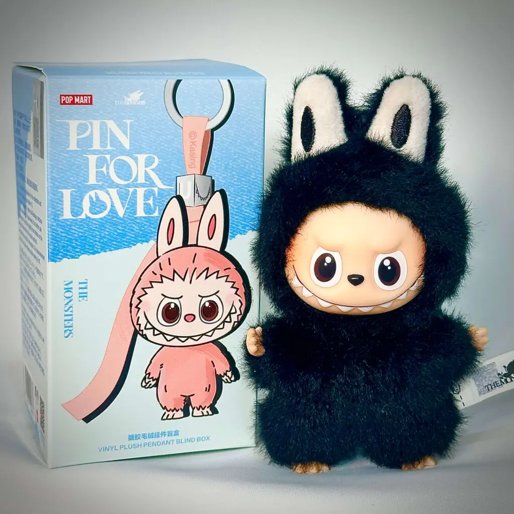 Labubu Pin for Love R: Pics and Prices for mini Labubu 