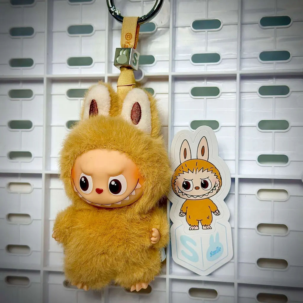 Labubu Pin for Love S: Pics and Prices for mini Labubu 