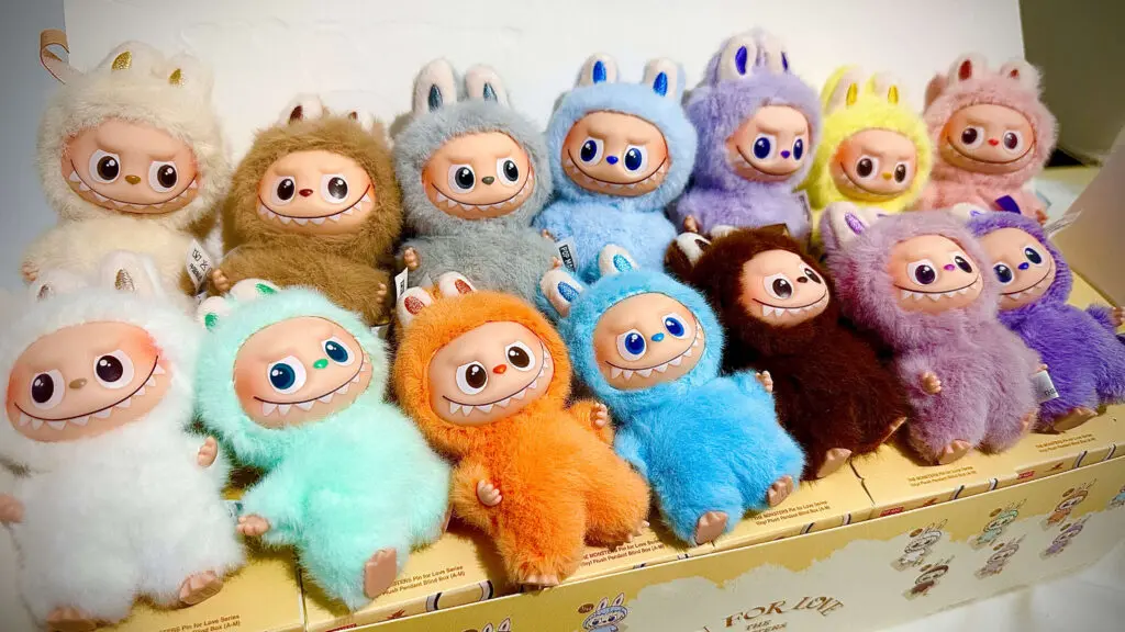 ラブブ　PIN FOR LOVE H Pop Mart Labubu The Monsters Pin for Love Series Vinyl Plush