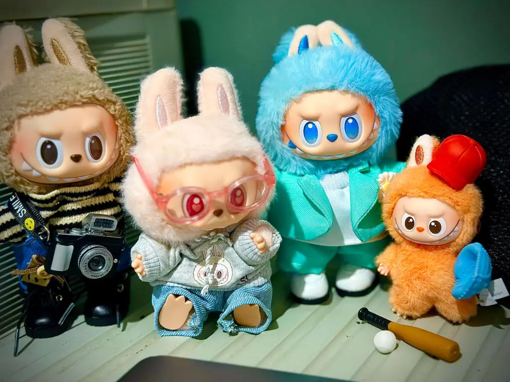 mini labubu pin for love v4 n to z with v1 v2 v3