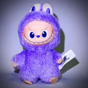 Labubu Pin for Love ? Emm in spotlight and white background and bold vignette