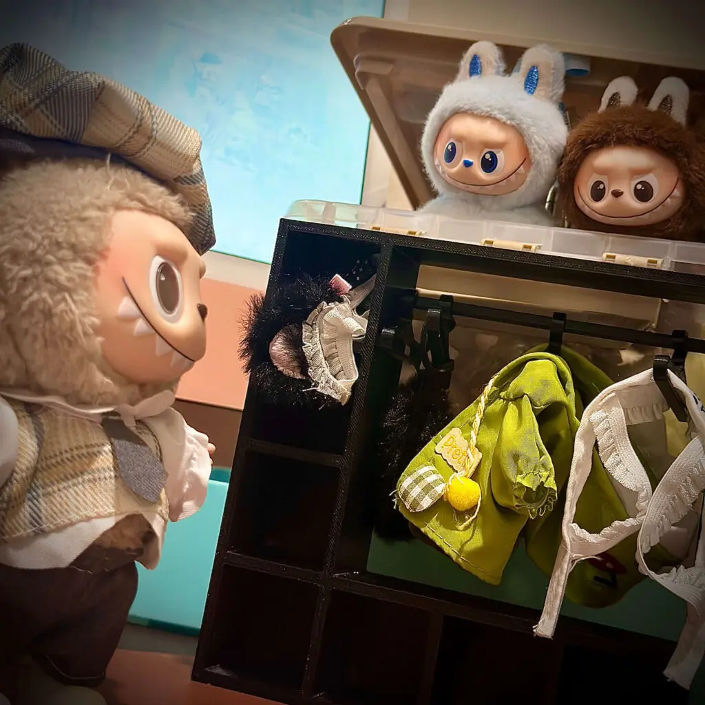 toffee dollar and love labubu closet chat