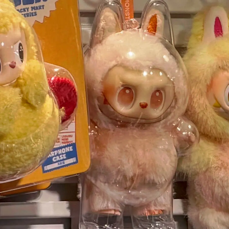 fake labubu dada standing up next to other lafufu