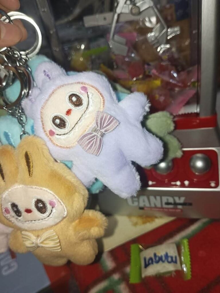Fake labubu in Manila, Philippines mall