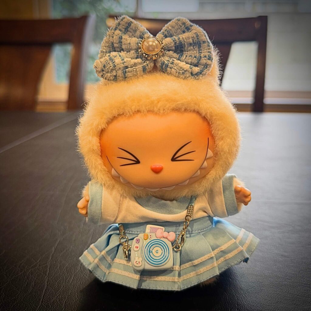 labubu sisi in labubu clothes blue dress purse