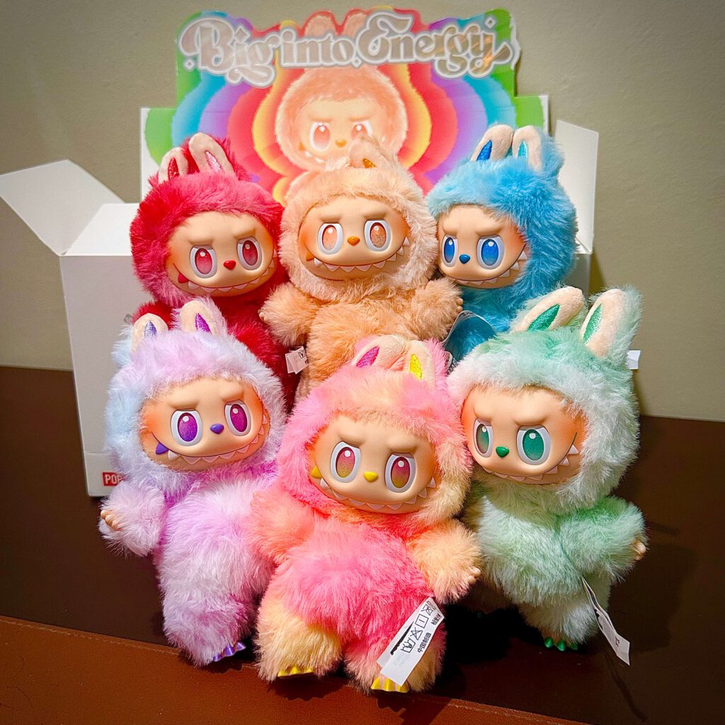 labubu big into energy group hug