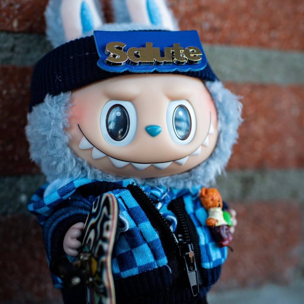 labubu sea salt coconut blue clothes skateboard