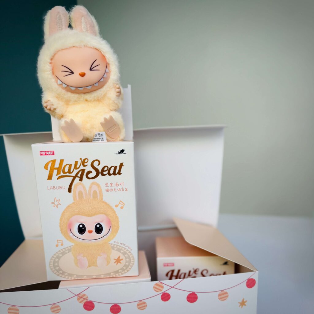 labubu sisi have a seat v2 open blind box set