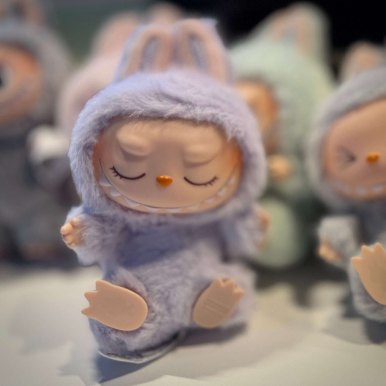 Labubu Zizi - Pictures + Price Tracker for Authentic Labubu