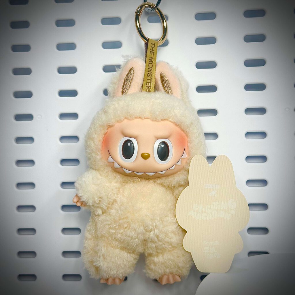 labubu exciting macaron soymilk hung with name card