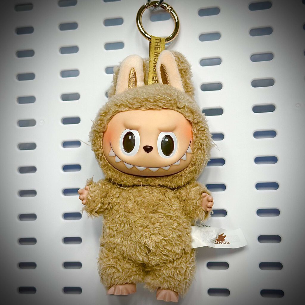 Labubu exciting macaron toffee lanyard