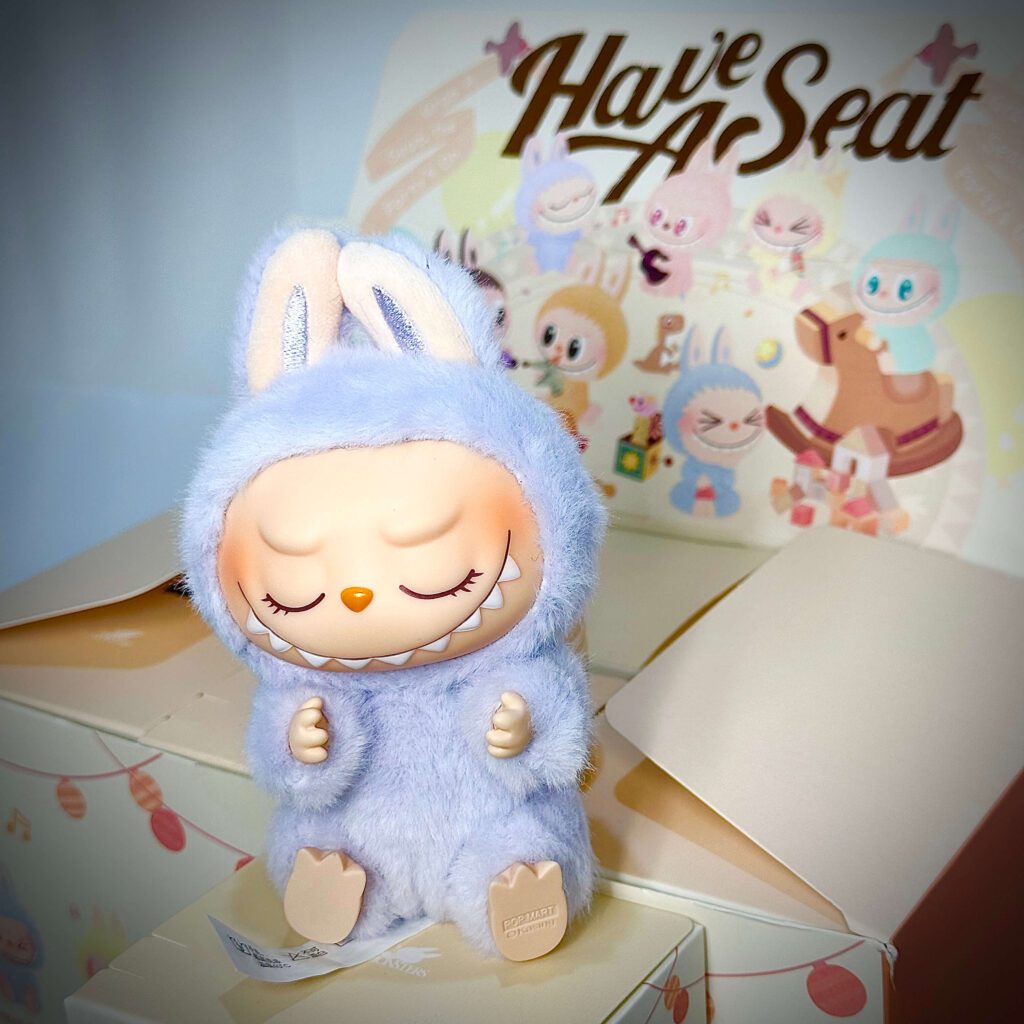 labubu have a seat zizi boxes backdrop