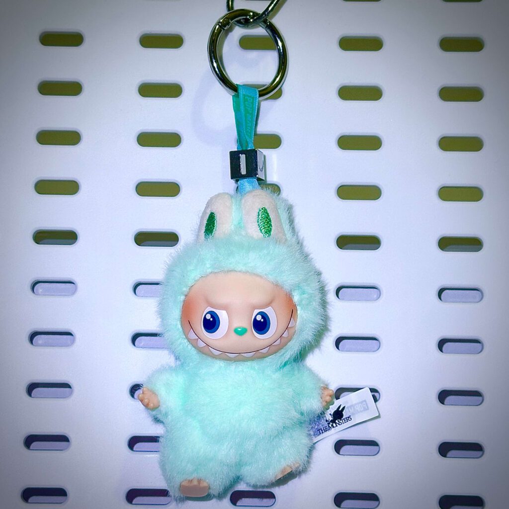 mini labubu pin for love I lanyard