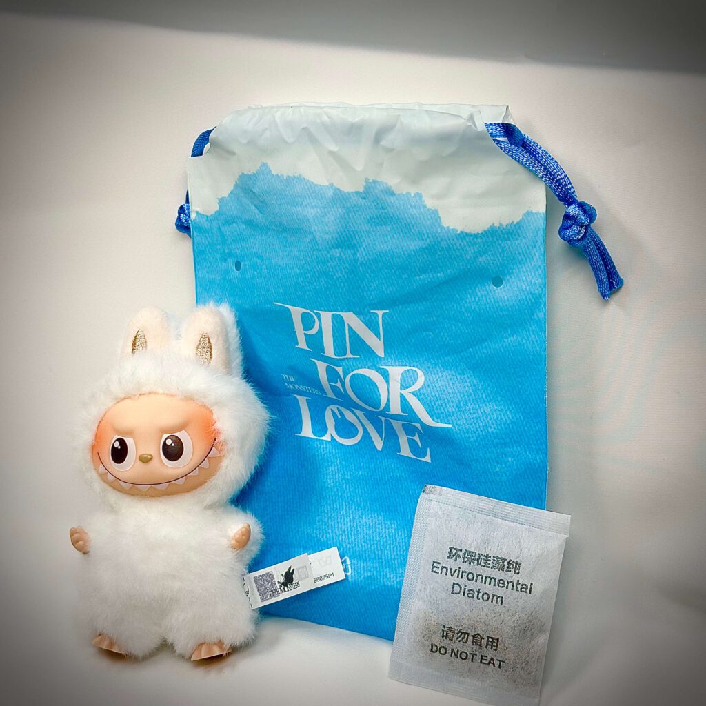 mini labubu pin for love h pouch