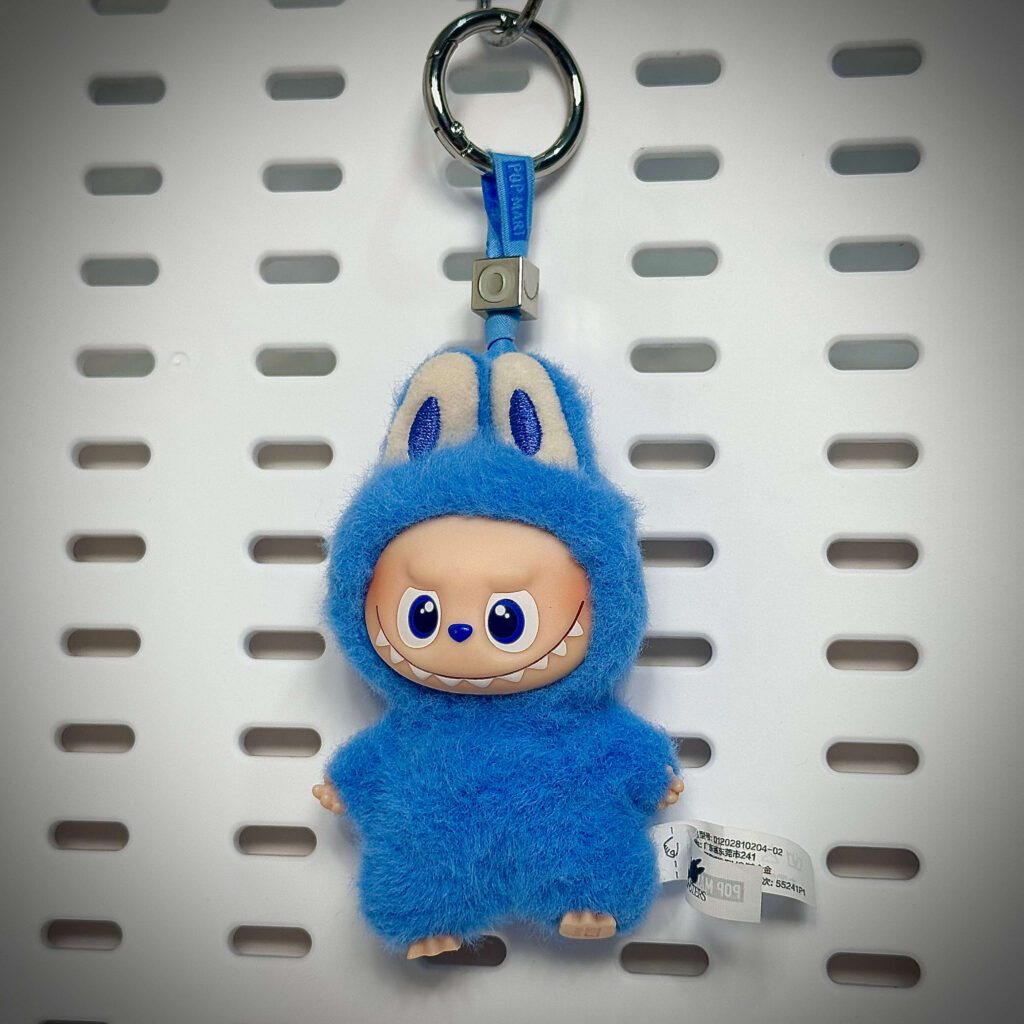 mini labubu pin for love o lanyard