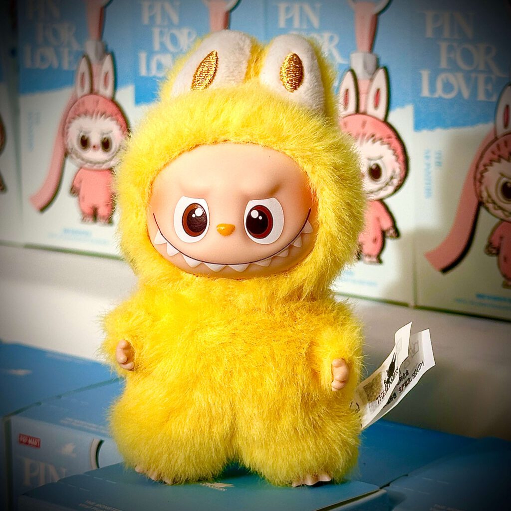 mini labubu pin for love p boxes backdrop