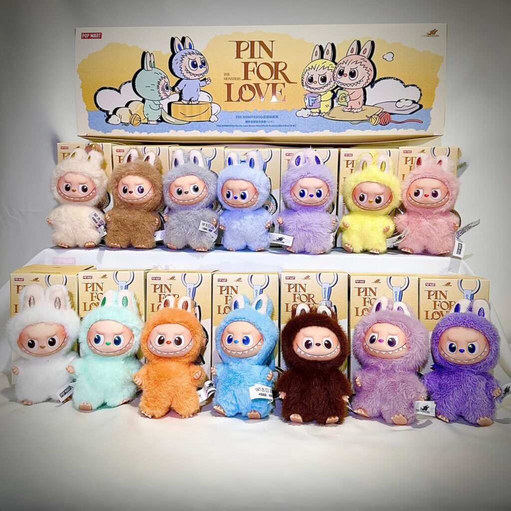 mini labubu pin for love v4 a to m group photo